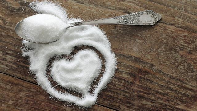Tại sao ăn nhiều đường có thể phá hủy trái tim của bạn?